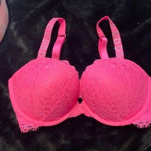 Victoria’s Secret Very Sexy Push Up Valentines Bra 36DD